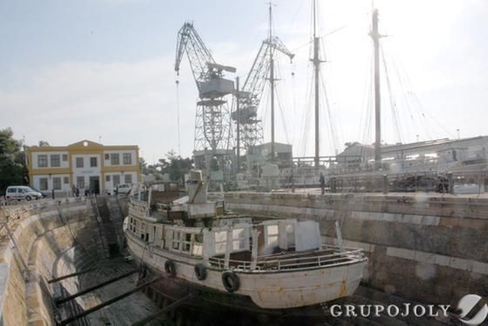 El Vaporcito se encuentra ya en el dique seco de los astilleros de San Fernando a la espera de una decisión sobre su futuro.

Foto: Elias Pimentel