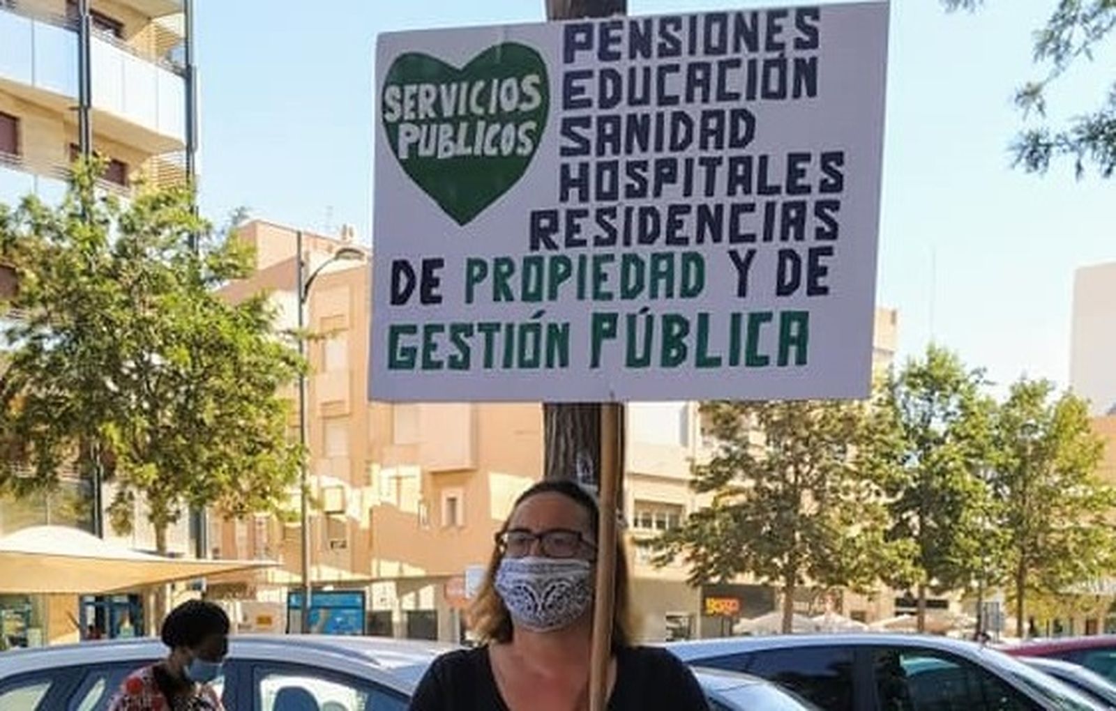 Reivindicación de los servicios públicos en Roquetas.