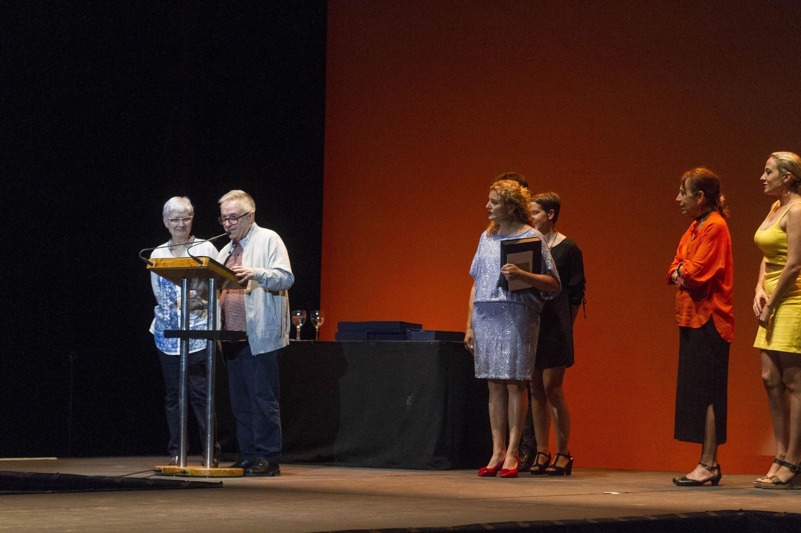 Jesús Domínguez recibe el Premio Lorca de Honor por su contribución a la escena en Andalucía