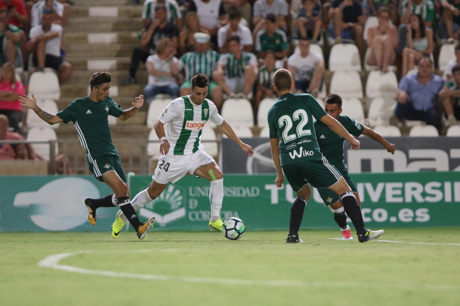 Las imágenes del amistoso Córdoba-Betis