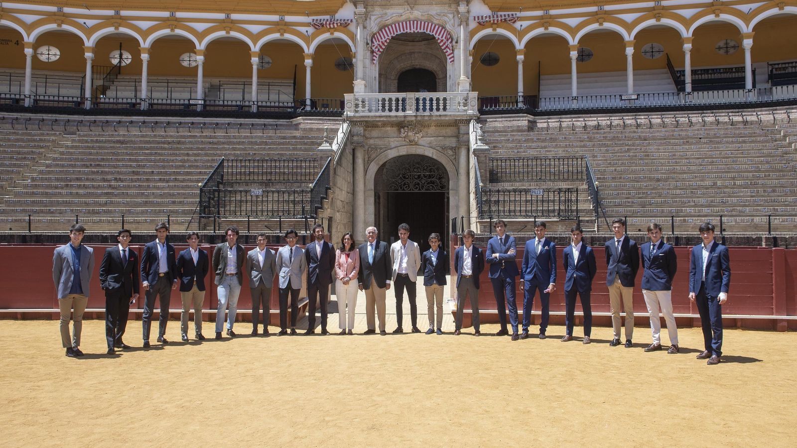 Los protagonistas del ciclo de novilladas sin caballos de la Maestranza.
