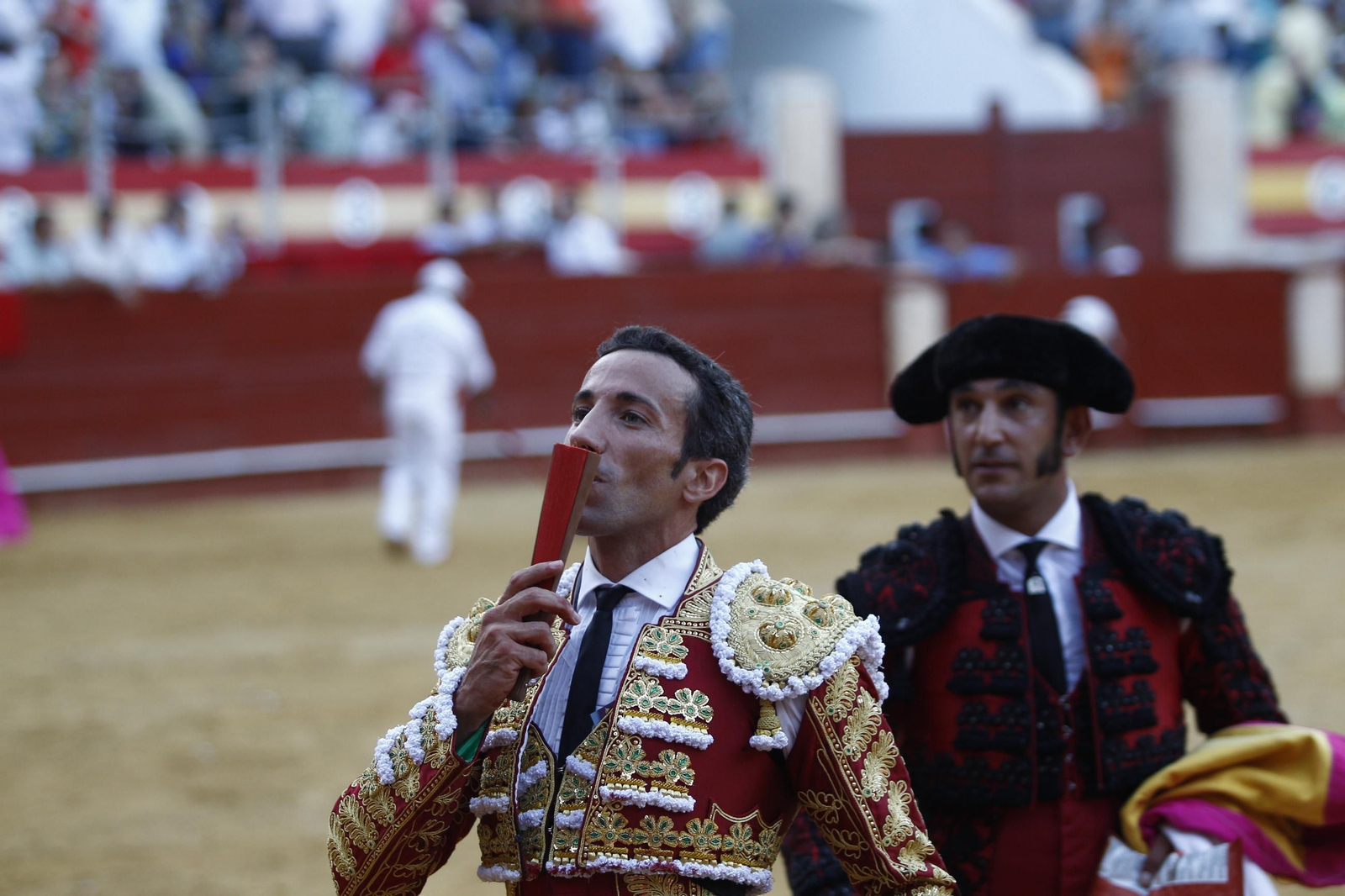 Las mejores imágenes de los toreros Fortes, Juan Ortega y David de Miranda en la Feria de Almería 2025