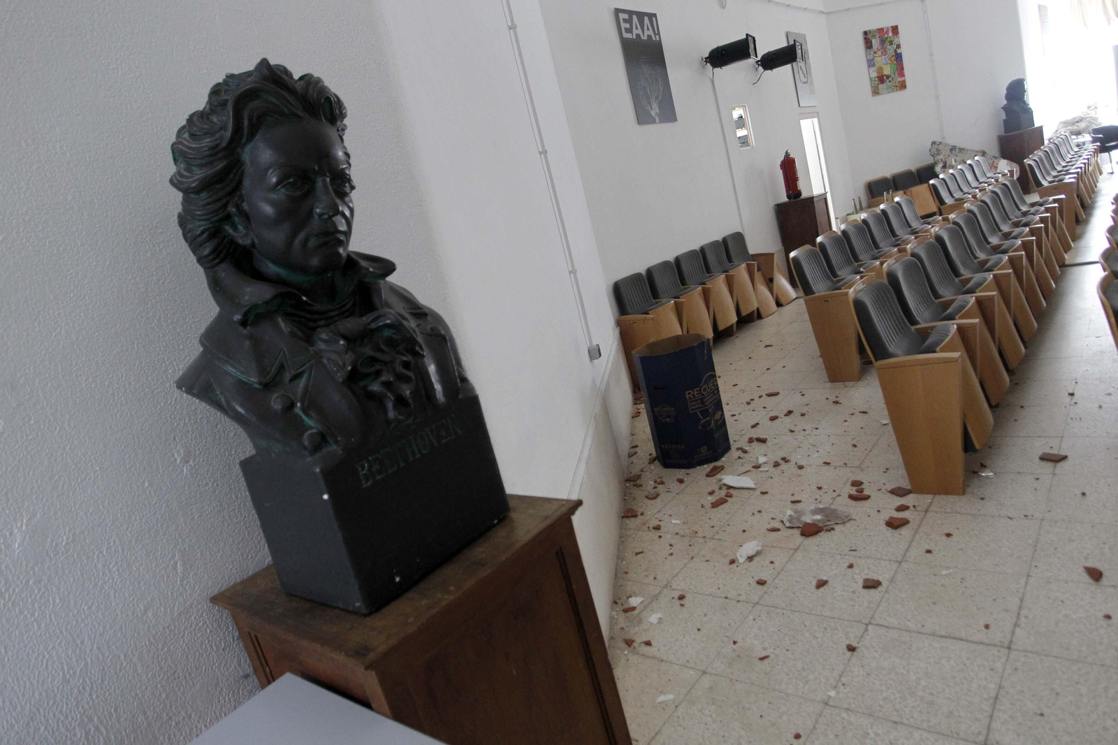 Inauguración, decadencia y resurgir del edificio de la Escuela de Arte de Algeciras