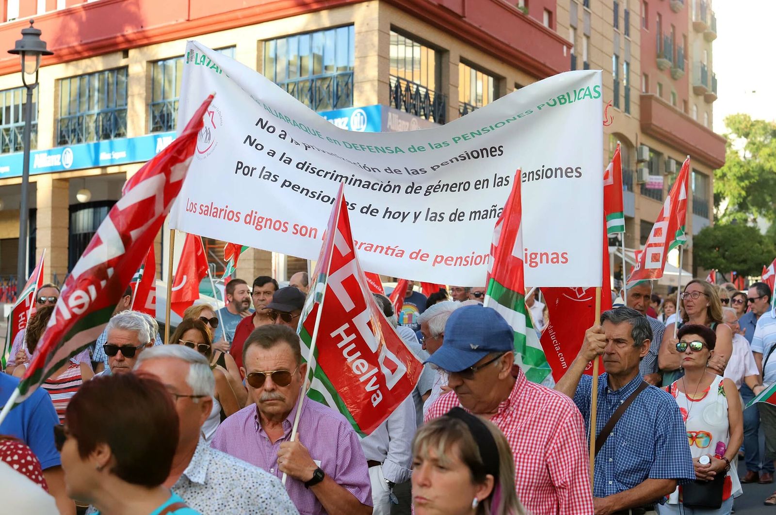 Imágenes de la manifestación "Por unas pensiones dignas"