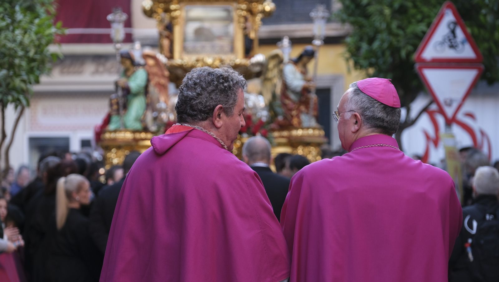 Procesión del Santo Entierro en Almería, en imágenes