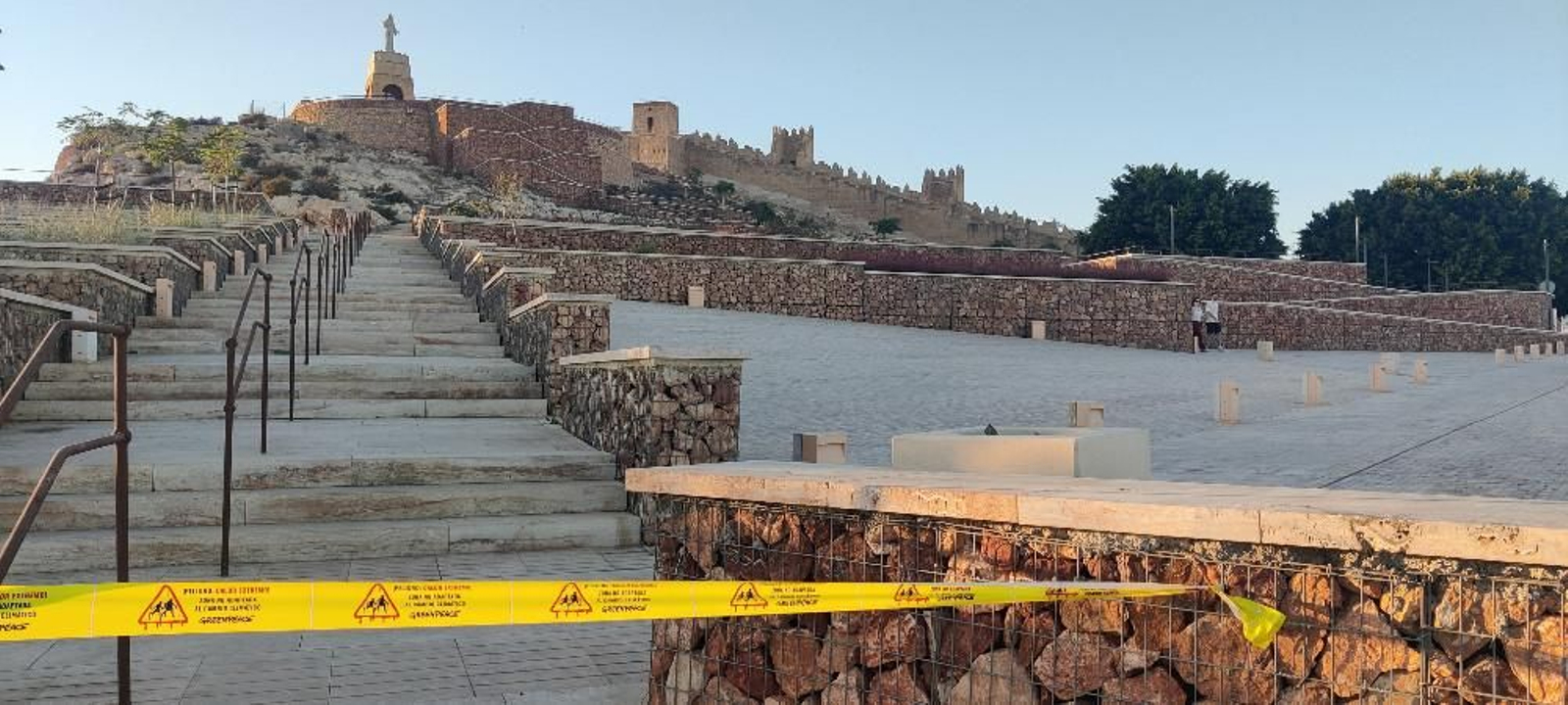 El Cerro de San Cristóbal acordonado y con alerta por el riesgo de extremo calor