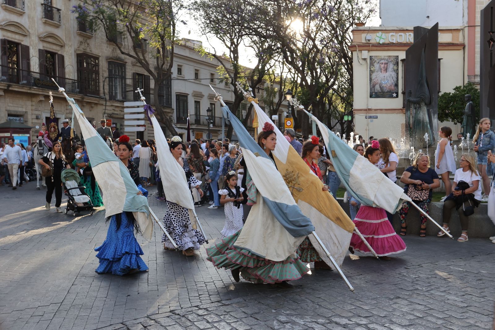 Llegada de la Hermandad del Rocío de Jerez a Santo Domingo