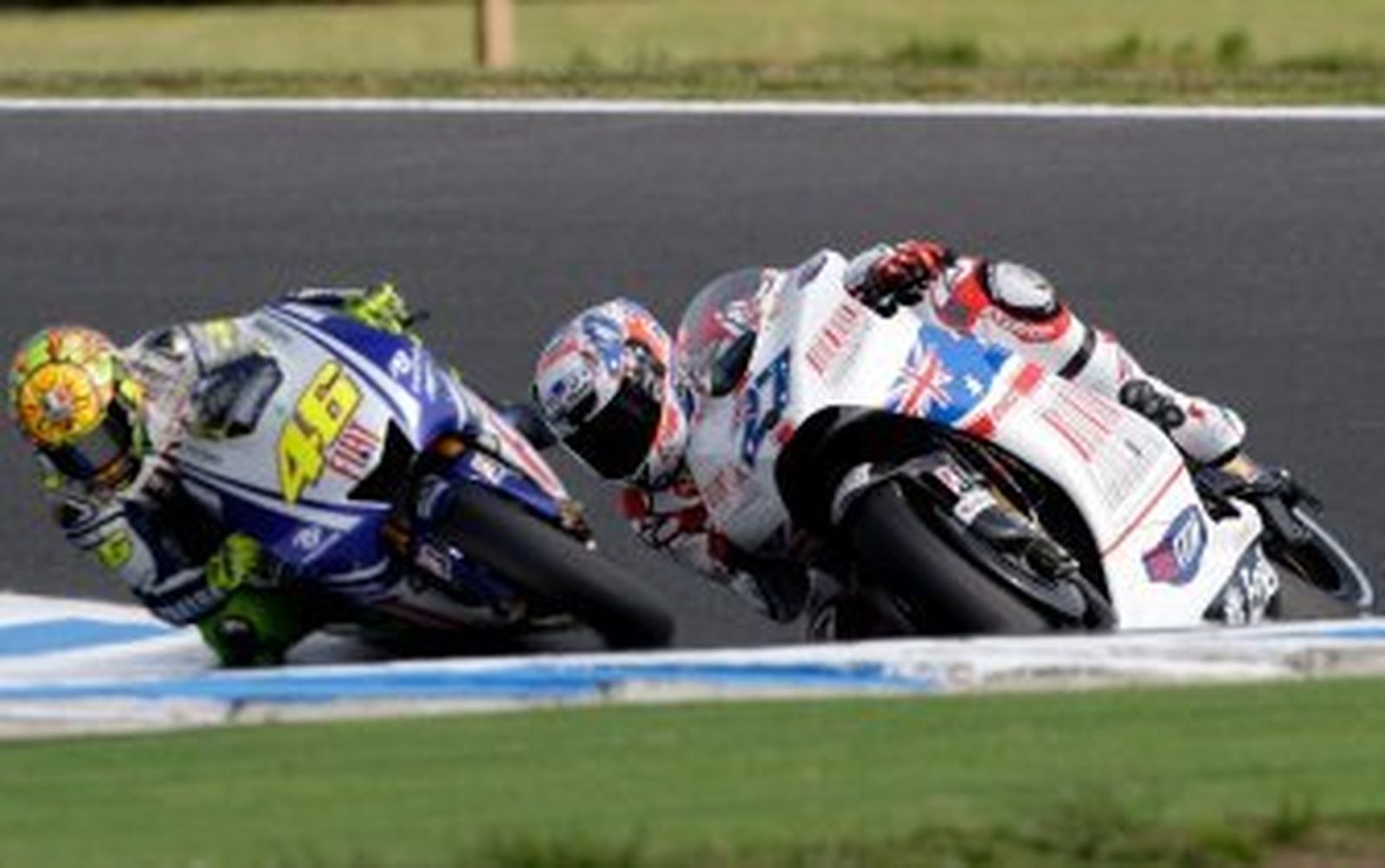 Stoner impone su ley en casa