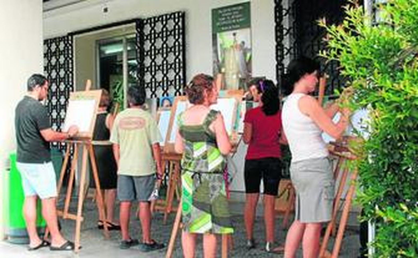 En el taller puede participar todo el mundo, debajo los monitores Manuel Vázquez (izquierda) y Fernando Bono (derecha).