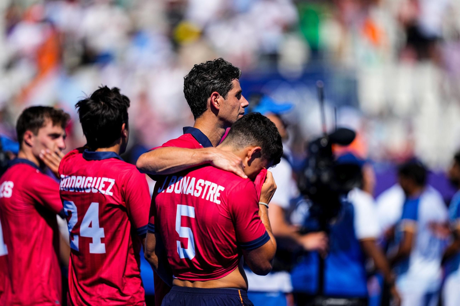 Jordi Bonastre lamentándose tras perder ante la India en la lucha por el bronce olímpico