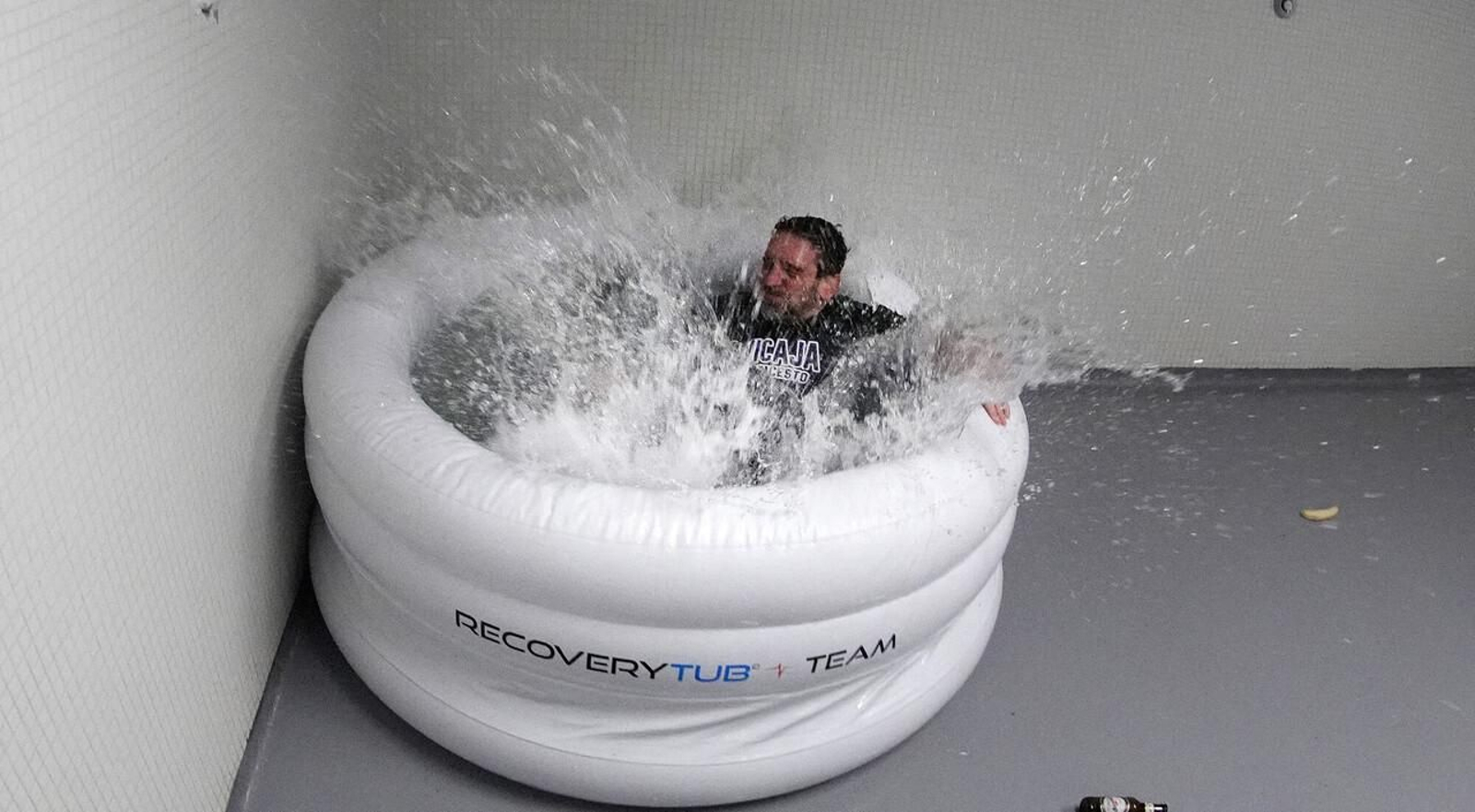 El Unicaja, campeón de Copa: Todas las imágenes del partido, la fiesta y la llegada a Málaga