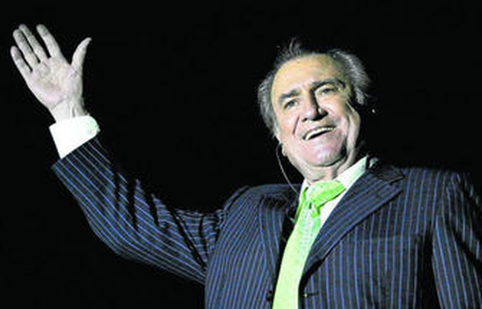 Manolo Escobar, durante un concierto celebrado en el auditorio municipal de Málaga en el año 2007.