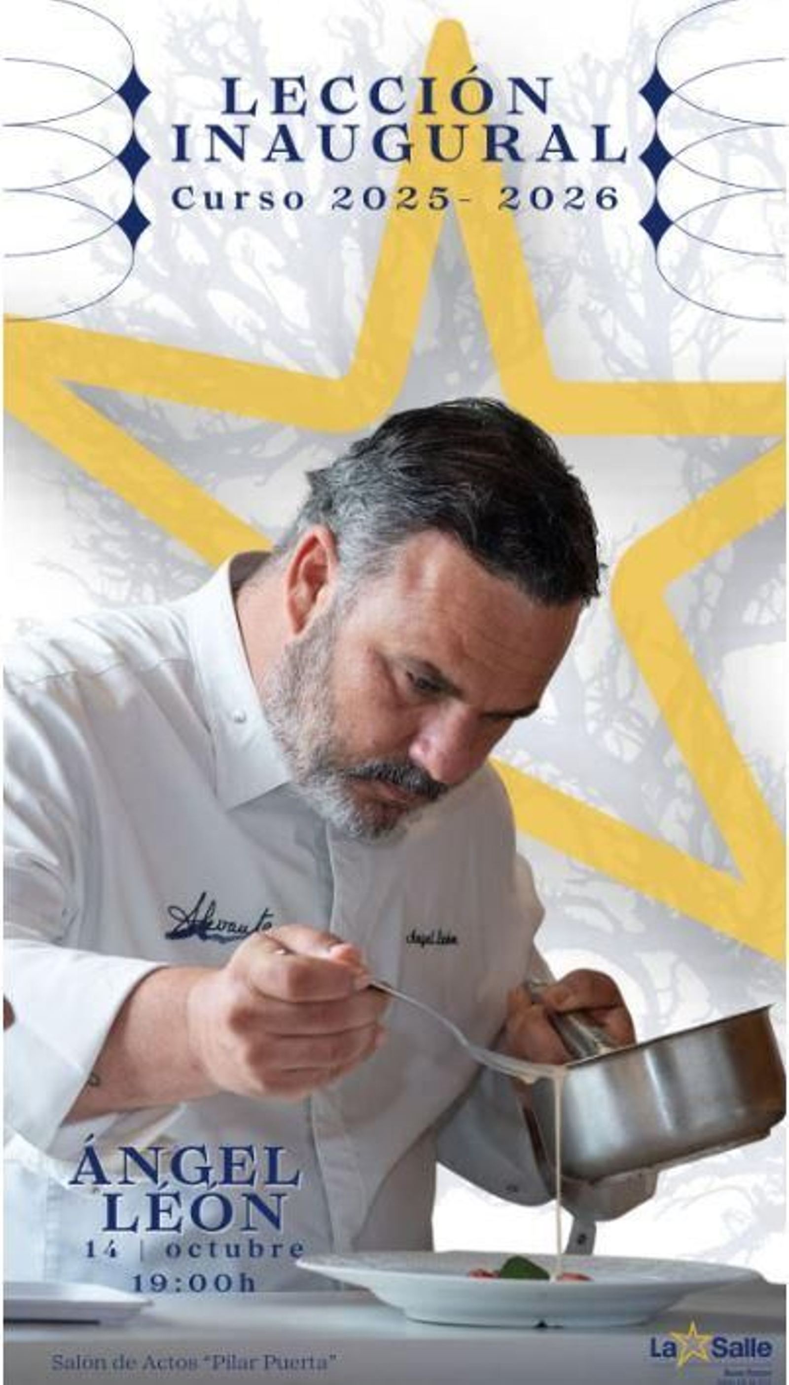 Ángel León es el encargado de dictar la primera lección protocolaria del curso a la comunidad educativa.