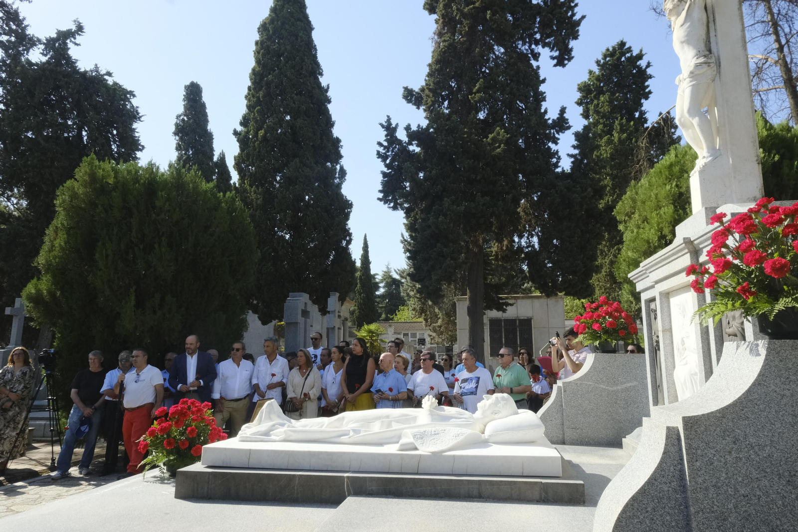 Córdoba recuerda a Manolete en el 75 aniversario de su muerte, en imágenes