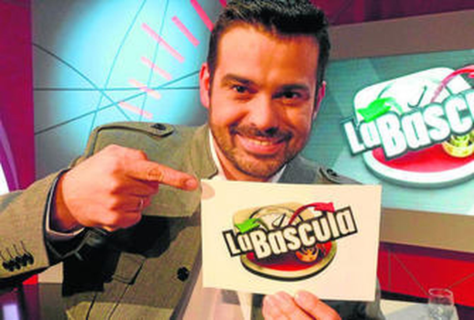 El chef Enrique Sánchez seguirá siendo el presentador del programa durante la segunda temporada de 'La báscula'.