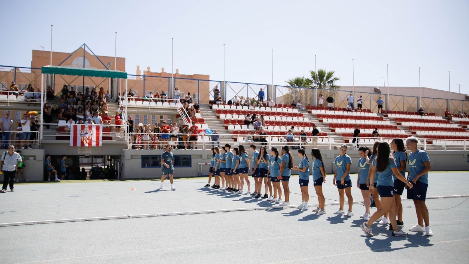 El estadio almeriense acoge, entre otros equipos, al conjunto femenino de la UD Almería.