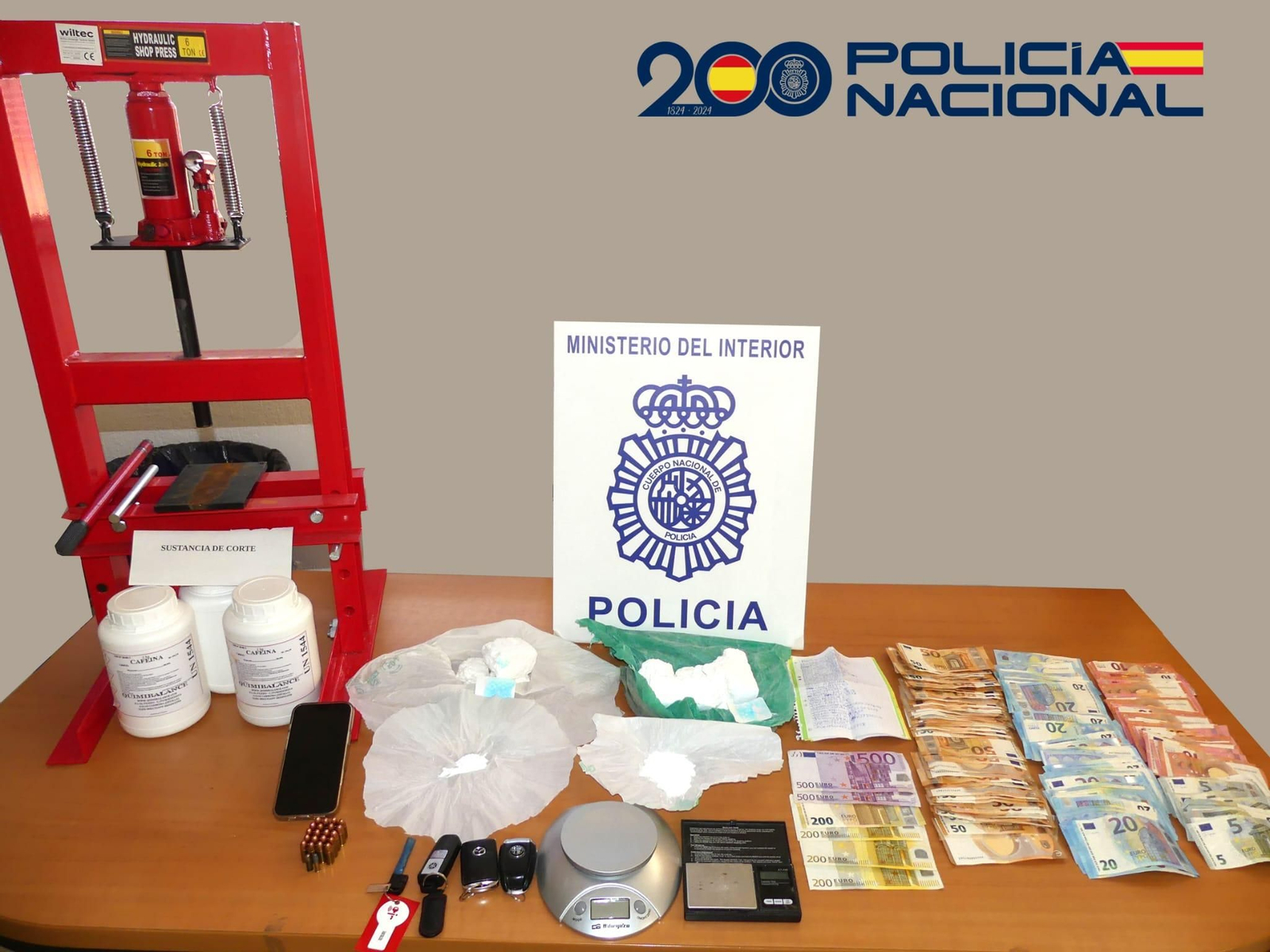 Material incautado por la Policía Nacional.