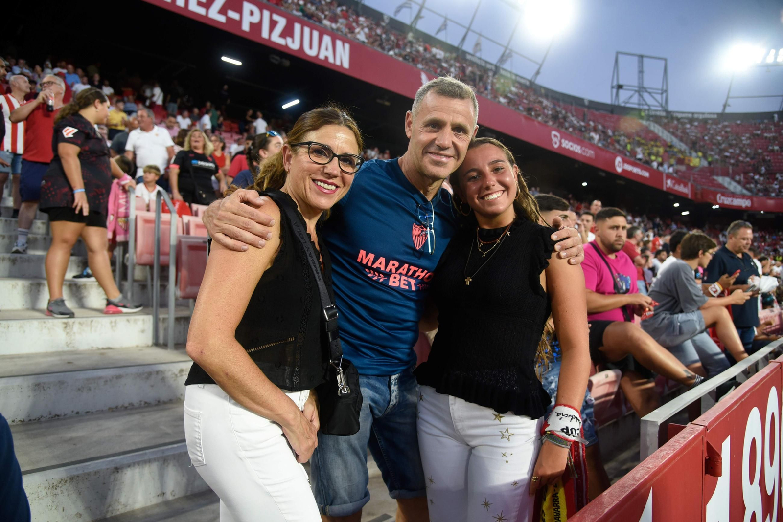 Búscate en las gradas del Pizjuán en el Sevilla Villarreal