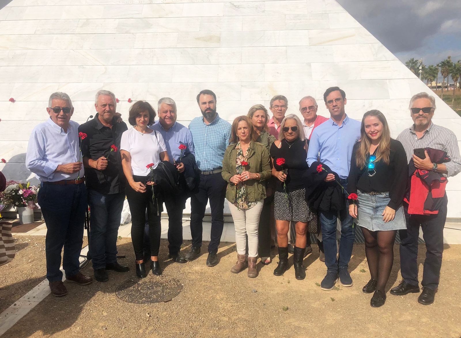 Concejales del PSOE de Málaga en el Parque de la Memoria de San Rafael.