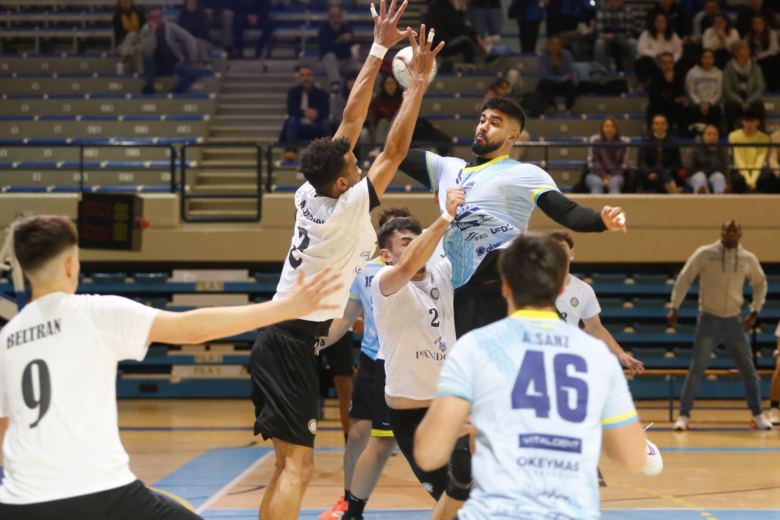 Las fotos del BM Ciudad de Algeciras - Alarcos Ciudad Real de Primera Nacional