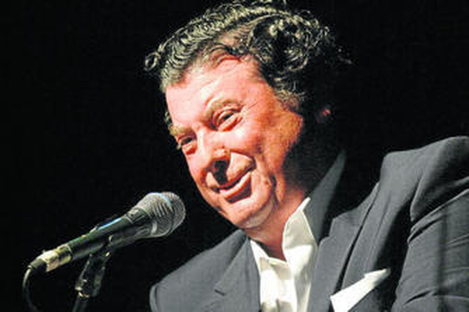 'El Zambo' durante la XLVII Fiesta de la Bulería, celebrada en la plaza jerezana del Mamelón.