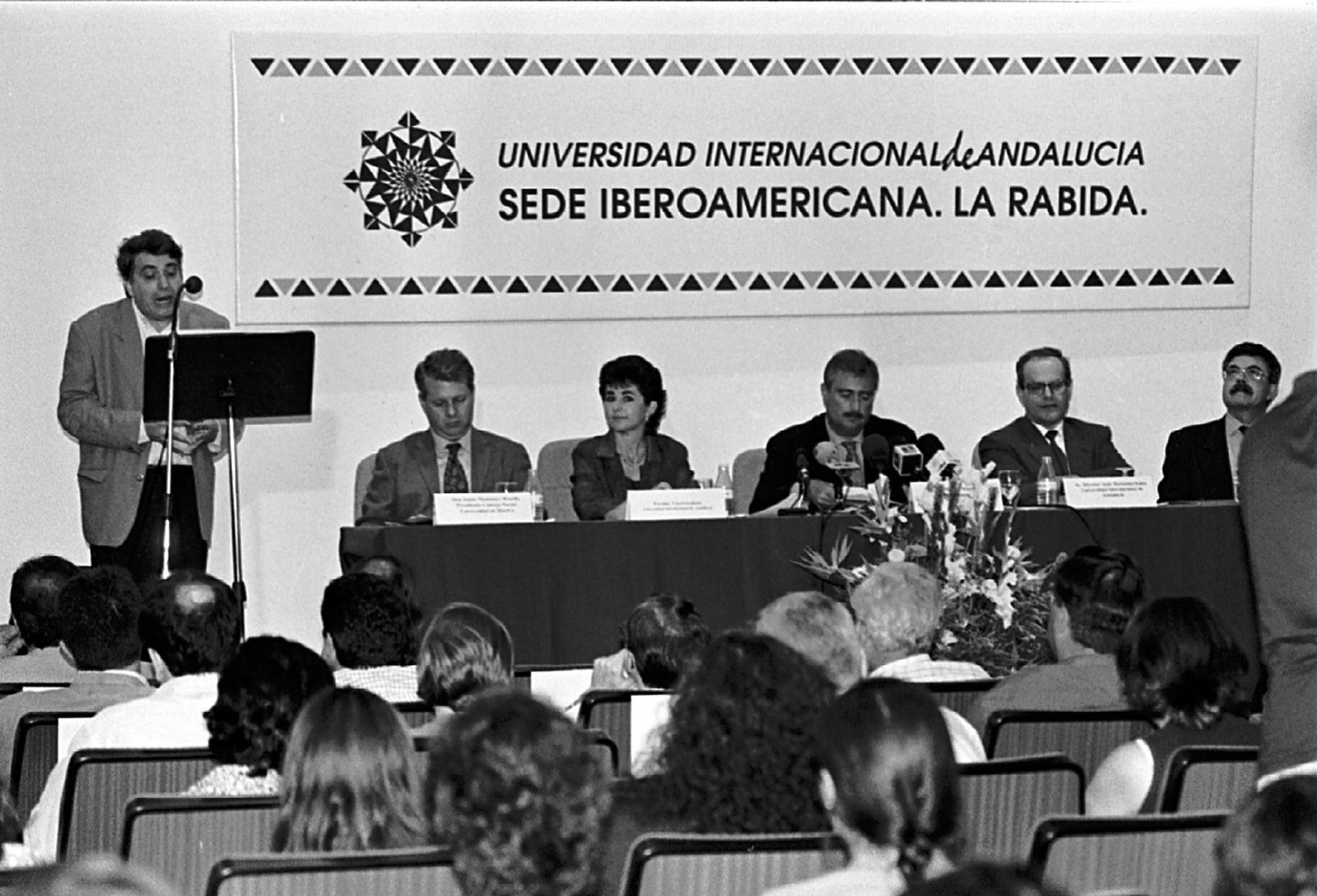 Enrique Valdivieso, catedrático y director del curso que versa sobre Zurbarán y Jaime Montaner.