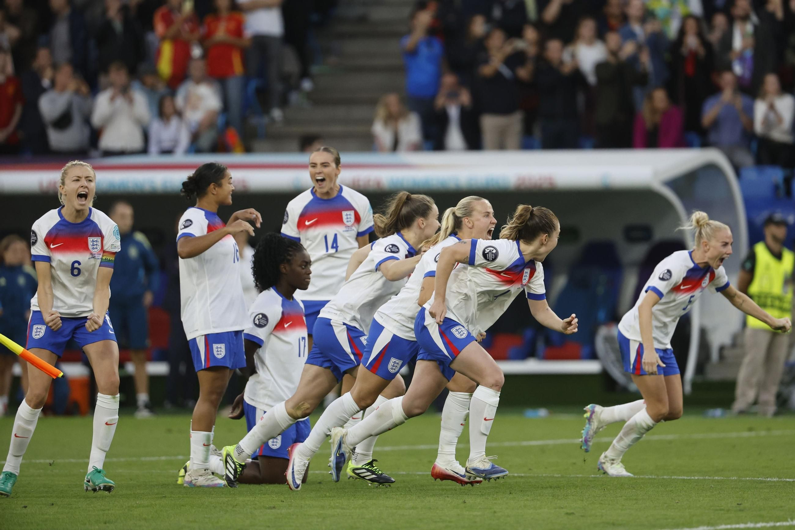 Las mejores imágenes de la final España - Inglaterra de la Eurocopa femenina