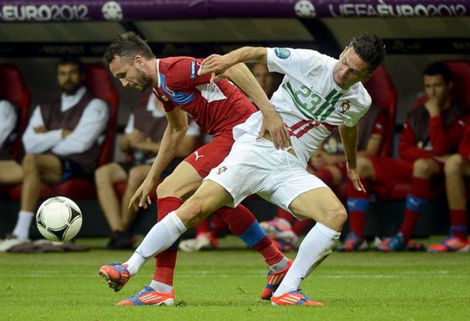 Un gol de Cristiano Ronaldo pone a Portugal en las semifinales de la Eurocopa.

Foto: EFE