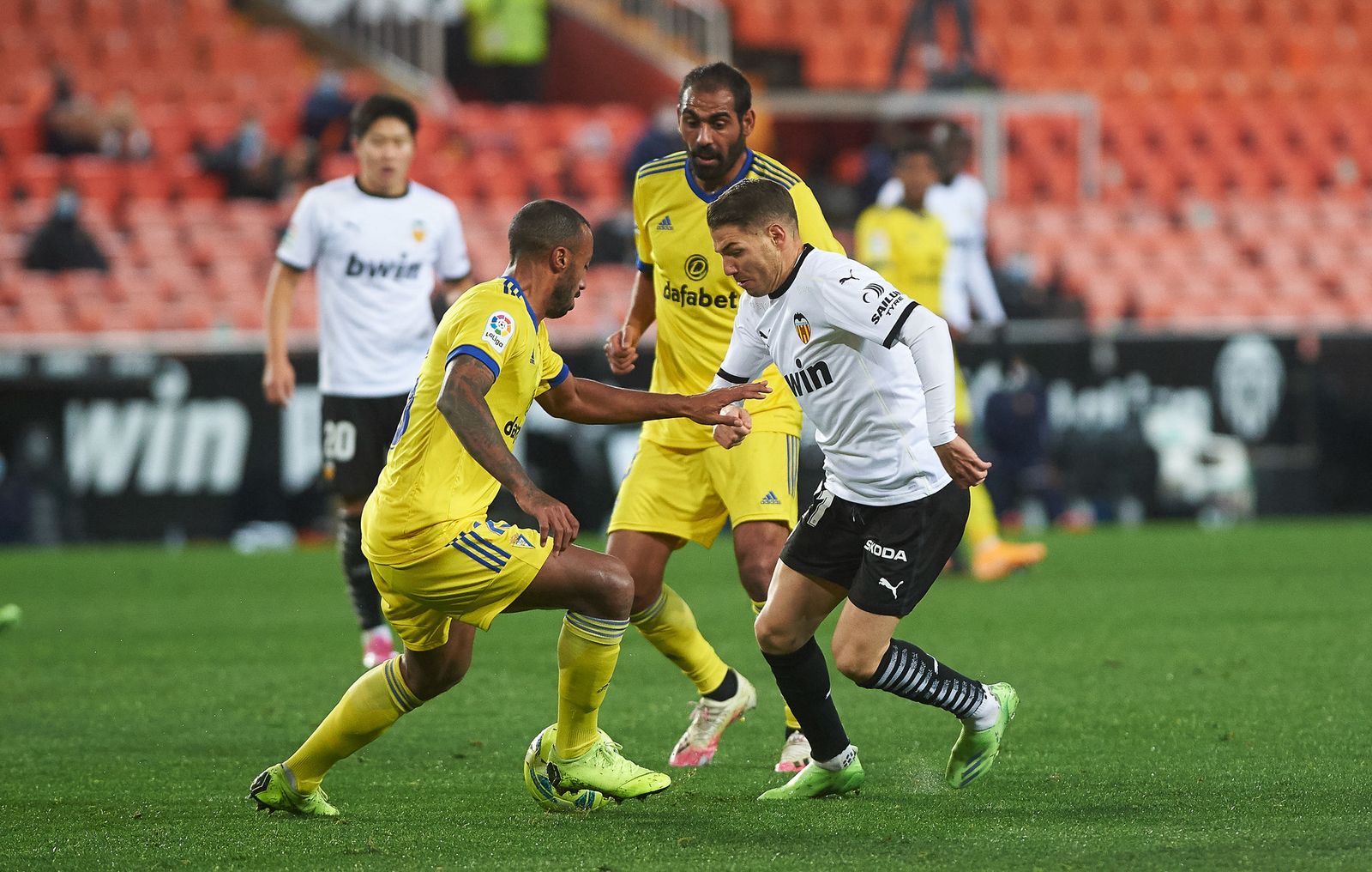 Manu Vallejo en un Valencia-Cádiz.