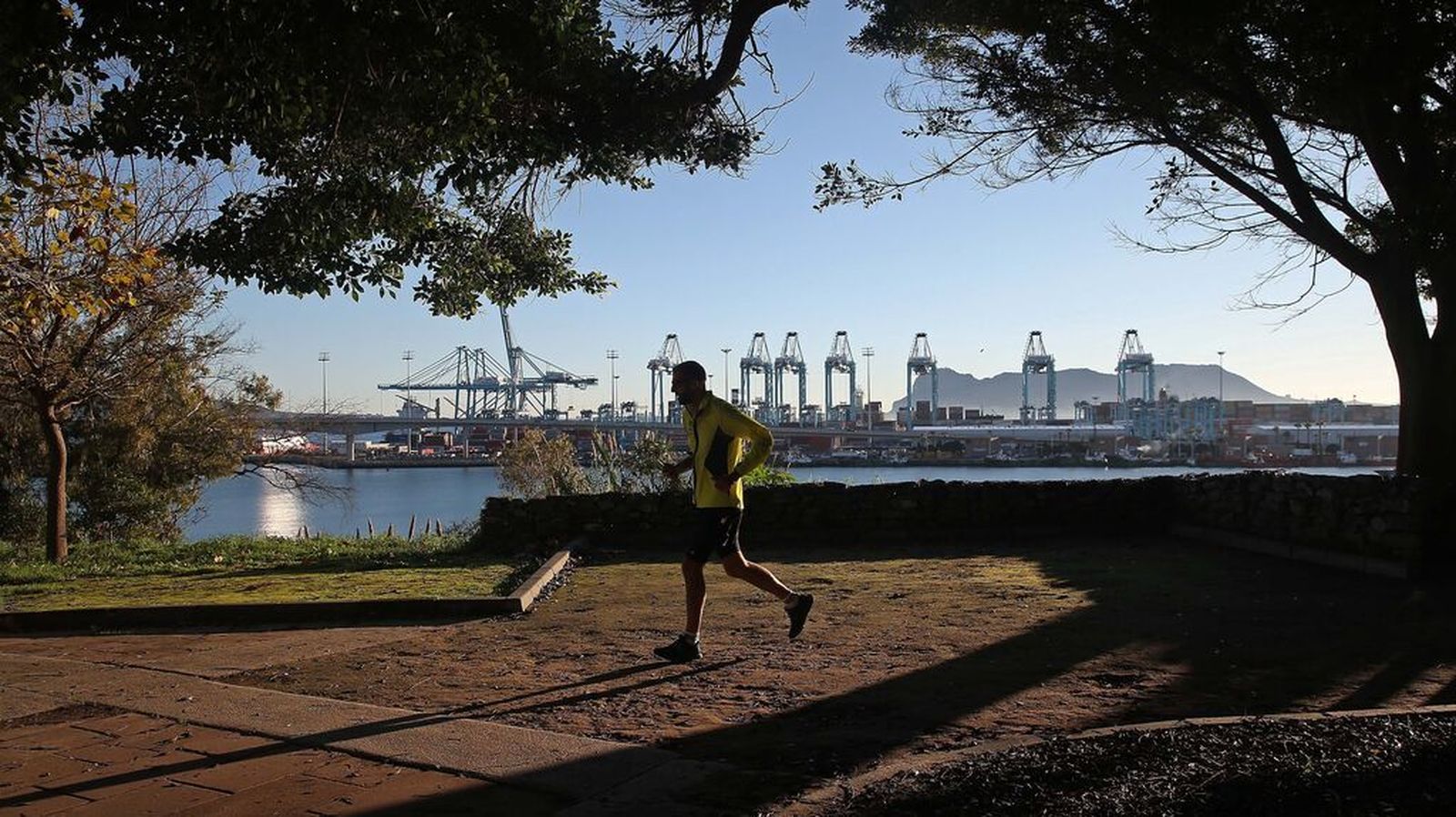 Una persona haciendo deporte.