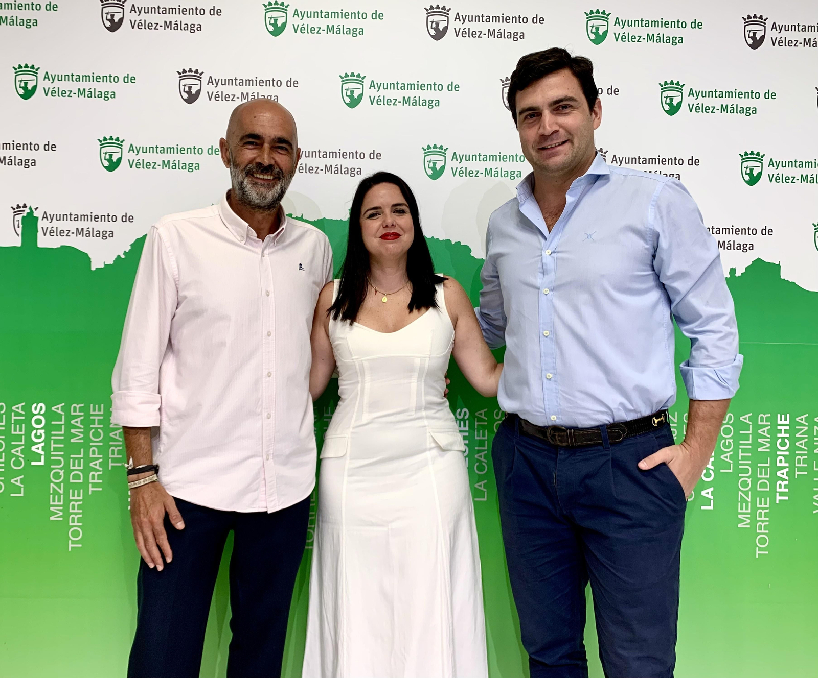 Juan García, edil de Servicios Sociales Comunitarios, el director del Instituto Andaluz de Juventud de la Junta de Andalucía en Málaga, Pedro Antonio Ramírez y la concejala de Juventud, Lourdes Piña Juan García, edil de Servicios Sociales Comunitarios, el director del Instituto Andaluz de Juventud de la Junta de Andalucía en Málaga, Pedro Antonio Ramírez y la concejala de Juventud, Lourdes Piña