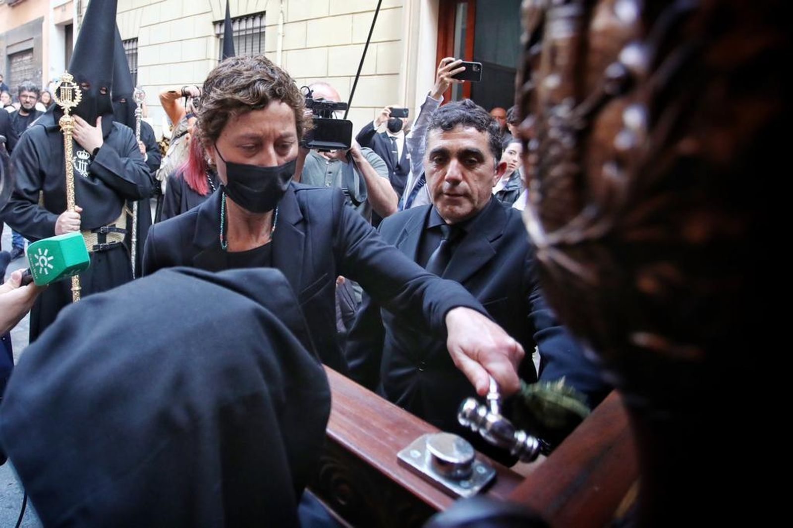 Las imágenes de la cofradía del Descendimiento en la Semana Santa de Cádiz 2022