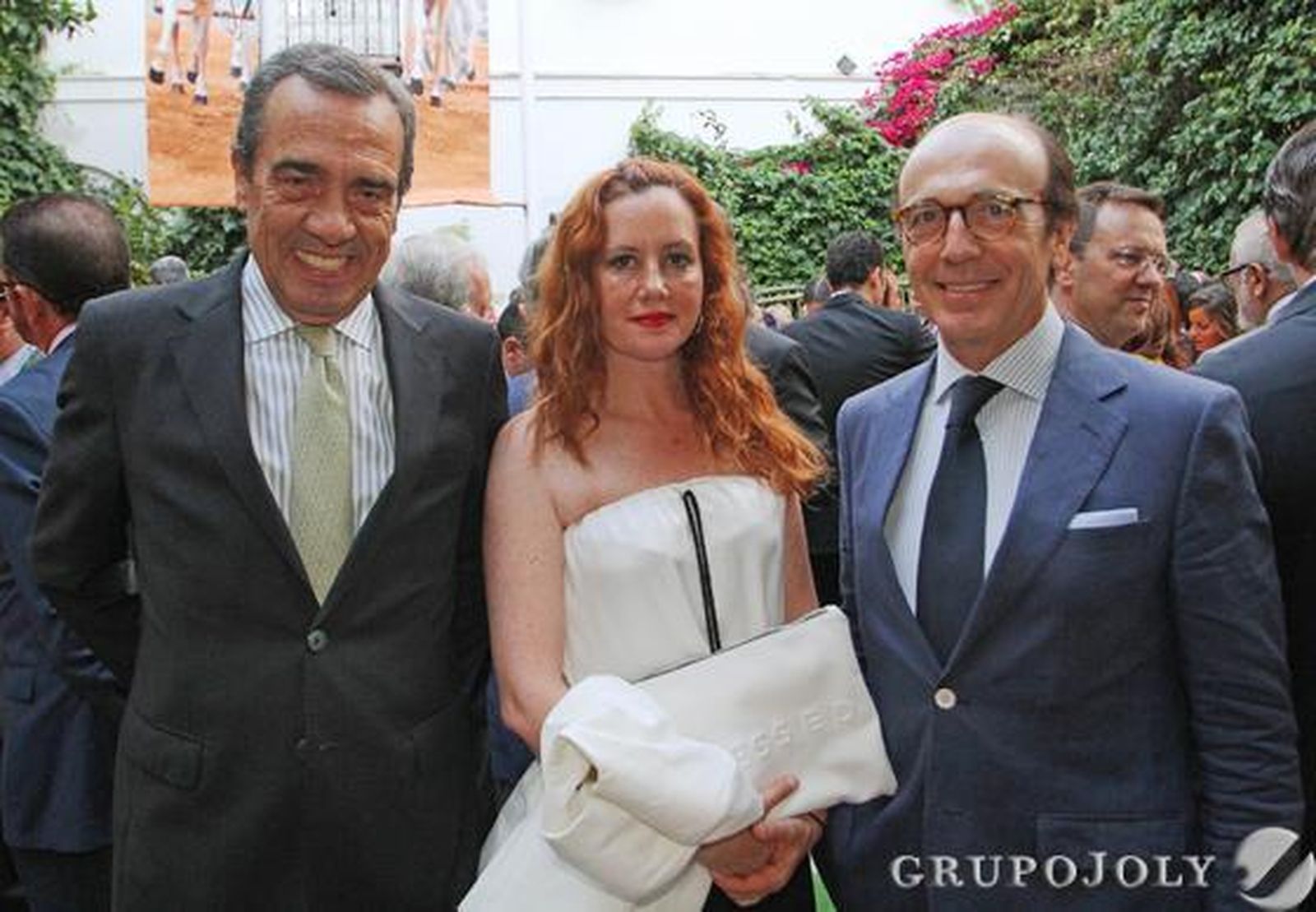 Alberto Yarte, director de Iberdola en Andalucía; la empresaria Macarena García Otero y Luis María González Ruano.

Foto: Belen Vargas-Juan Carlos Vazquez-Manuel Gomez