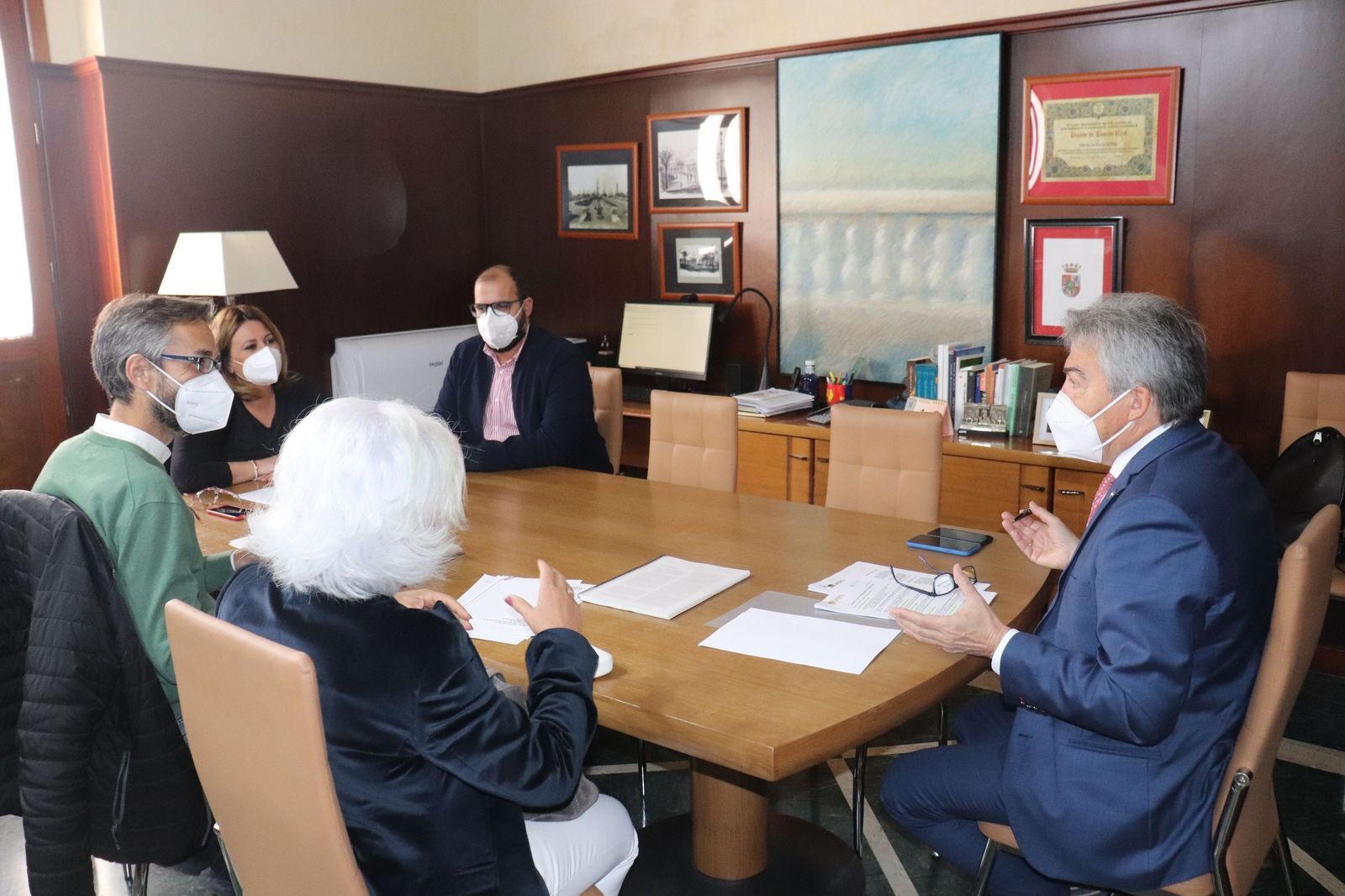 Encuentro de la alcaldesa con el director de SEPES