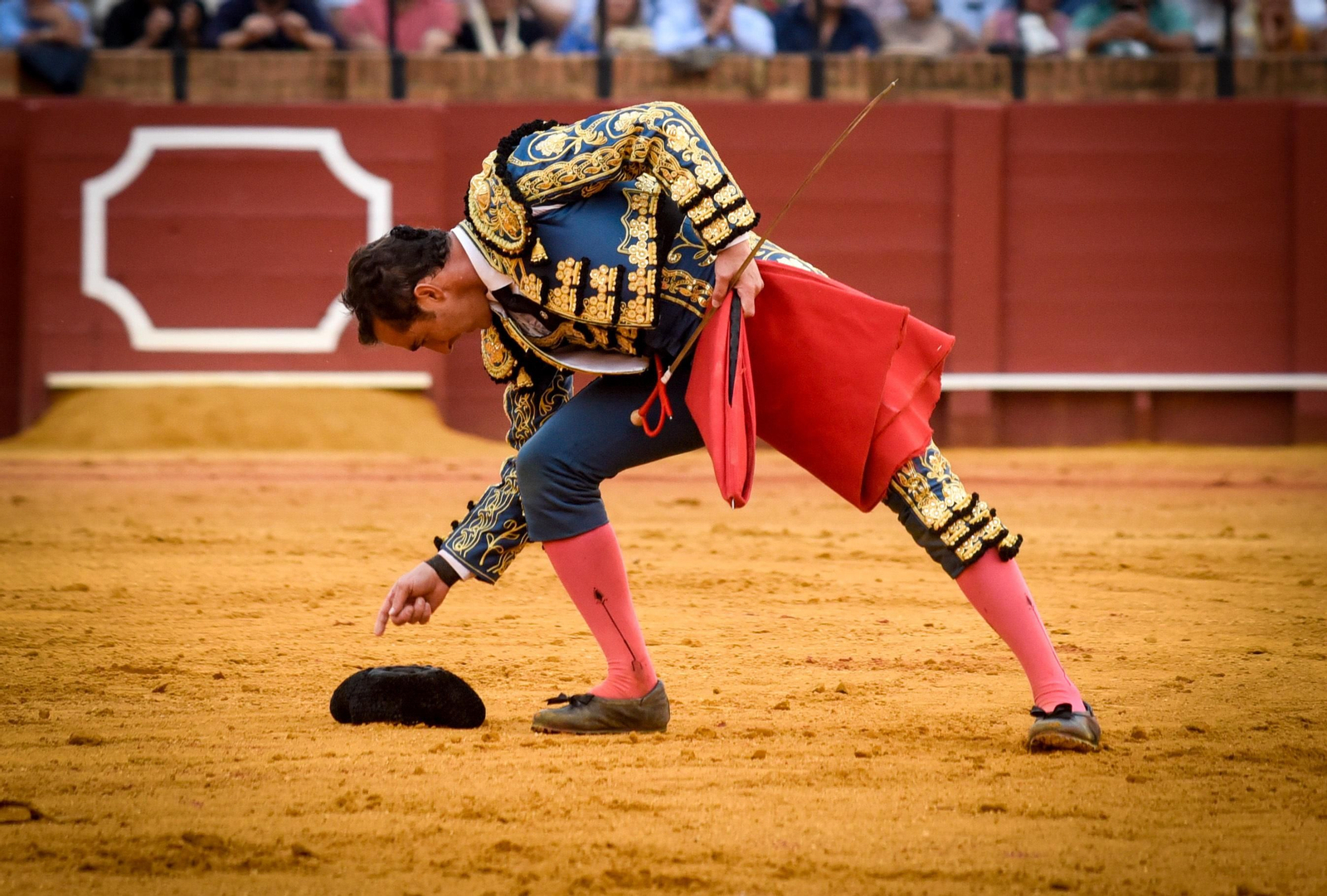 Las imágenes de la corrida de toros de El Fandi, Manuel Escribano y Esaú Fernández