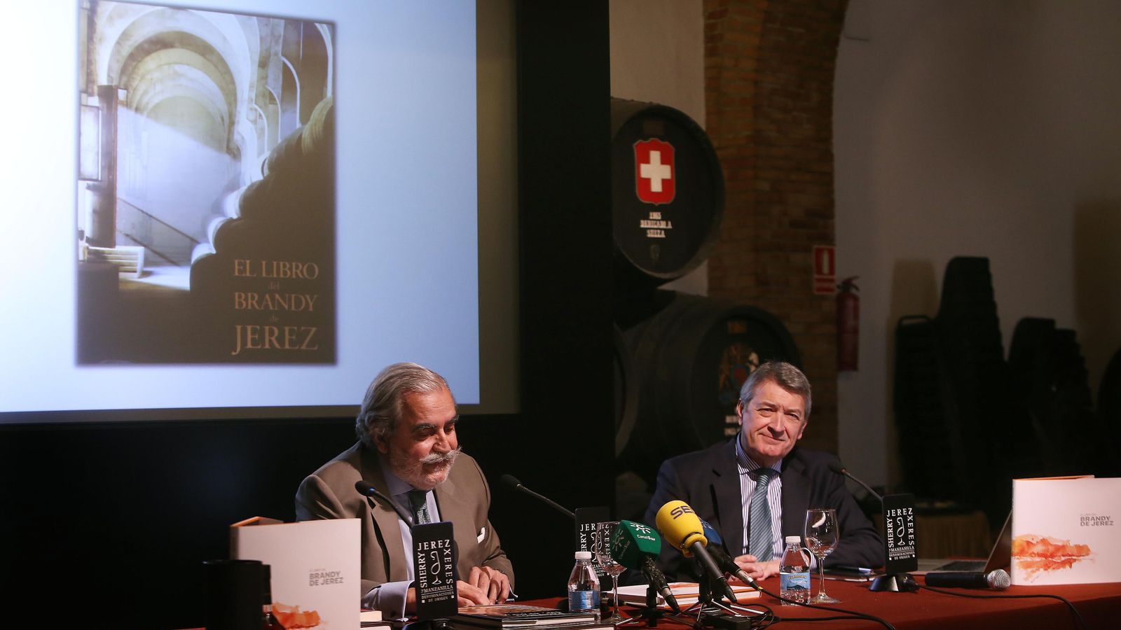 Otro momento de la presentación de 'El Libro del Brandy de Jerez'. Otro momento de la presentación de 'El Libro del Brandy de Jerez'.