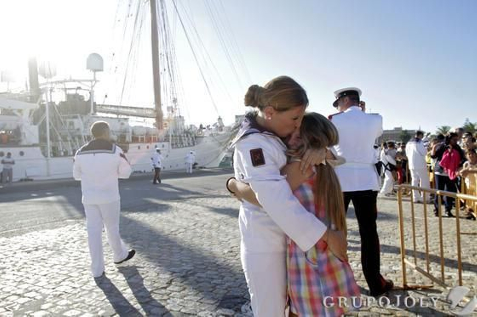 Llegada del "Juan Sebastián de Elcano"

Foto: Lourdes de Vicente