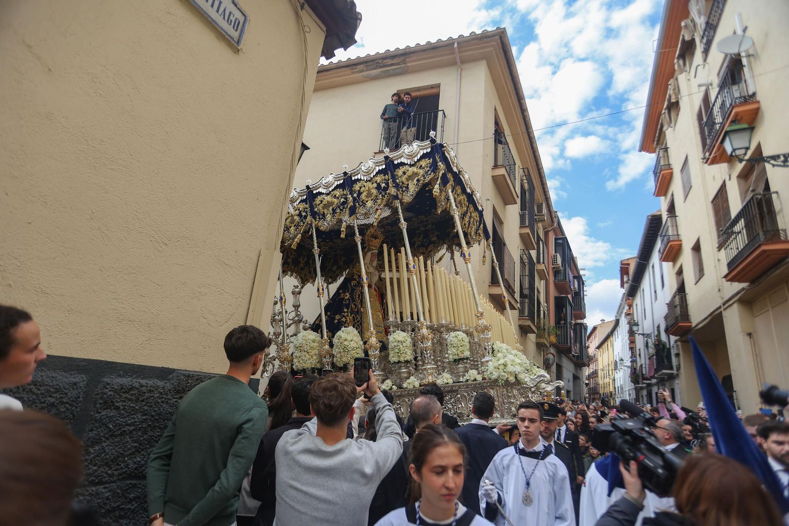 Así vivió Granada la salida de la Hermandad del Huerto 2025