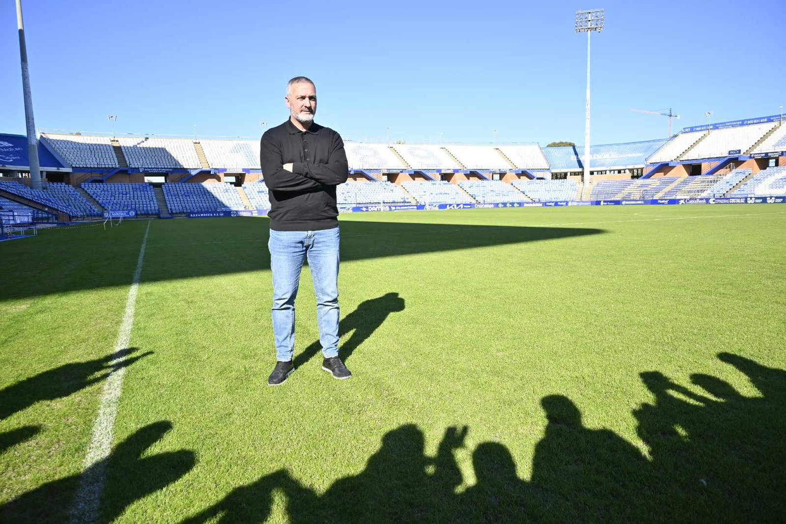 Imágenes de la presentación de Arzu como nuevo entrenador del Recreativo de Huelva