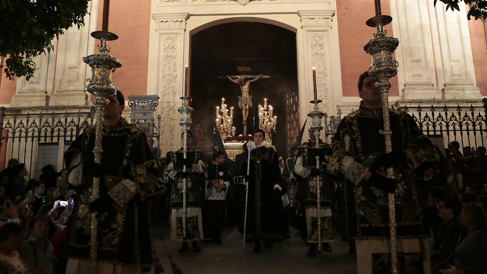 Las imágenes de la Hermandad del Amor