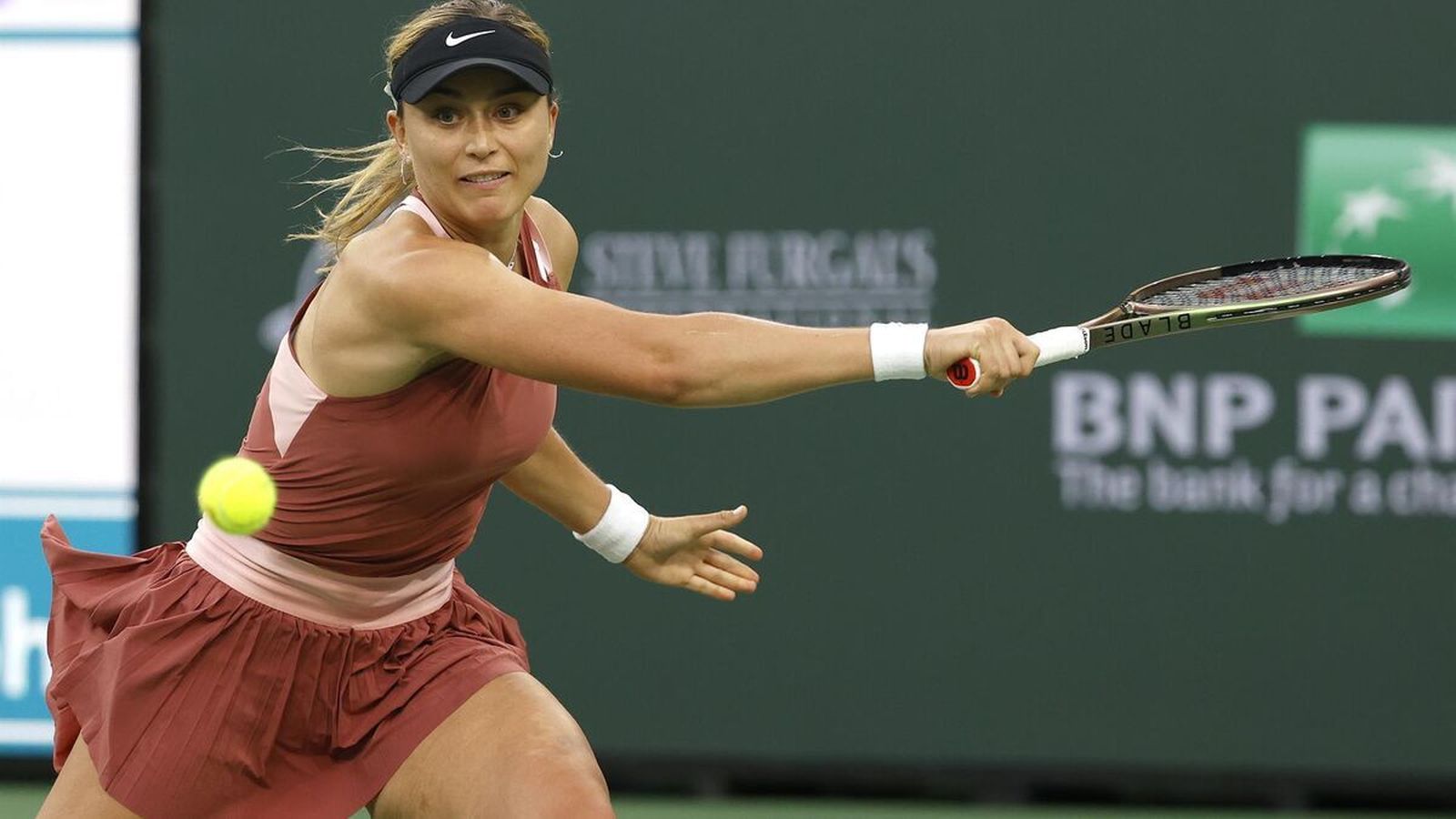 Badosa se retira entre lágrimas de Miami tras 17 minutos en pista ante Pegula