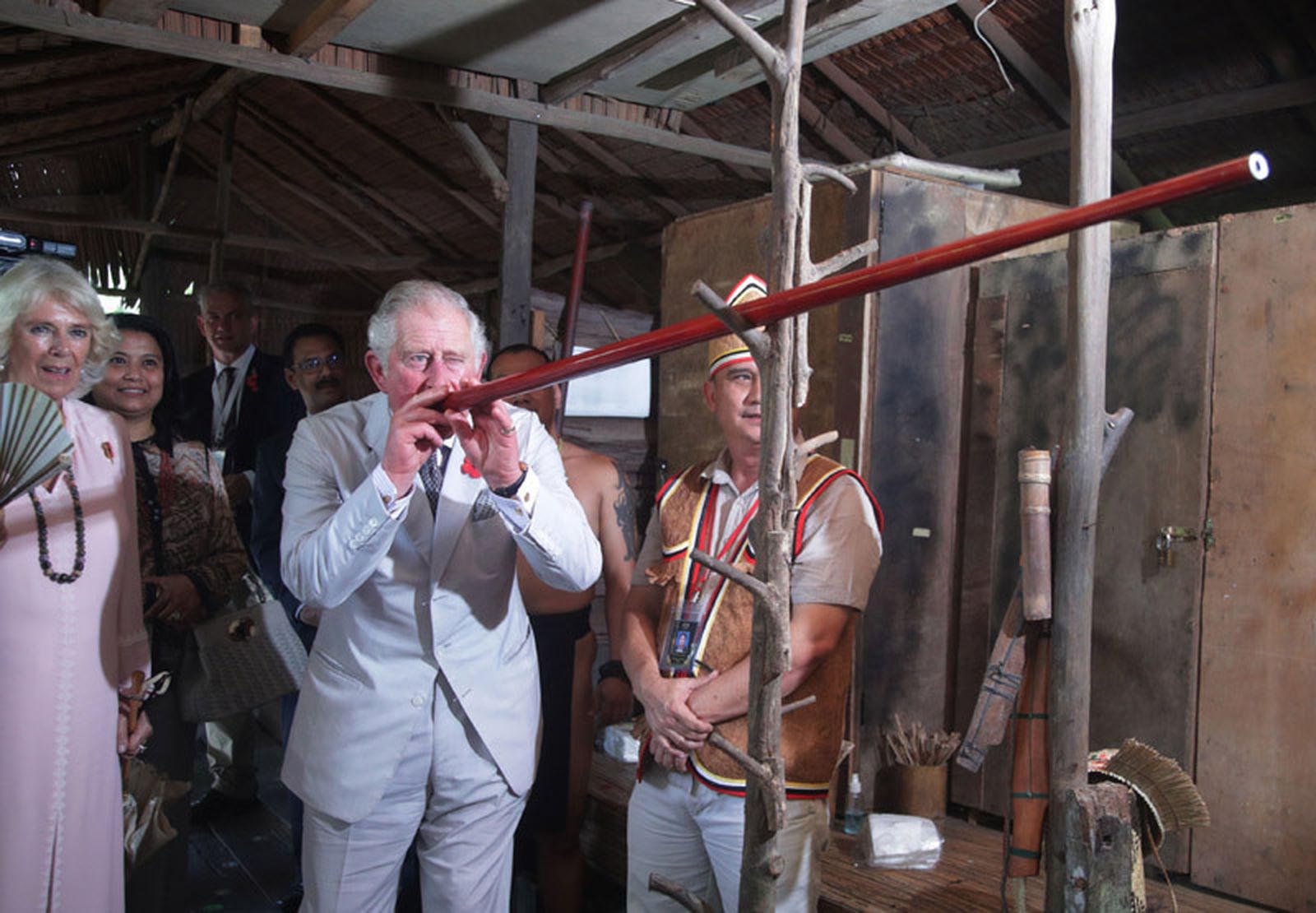 Carlos de Inglaterra, un cazador con cerbatana