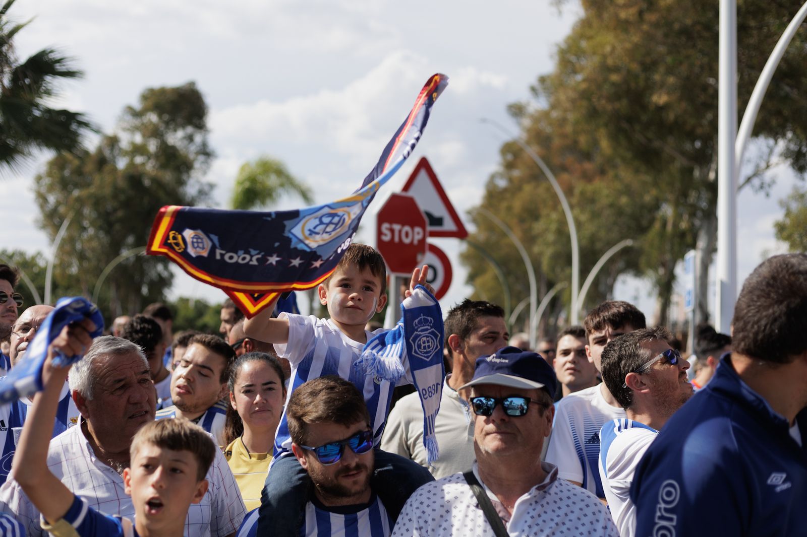 Las mejores imágenes de la afición del Recre en el partido contra la Segoviana
