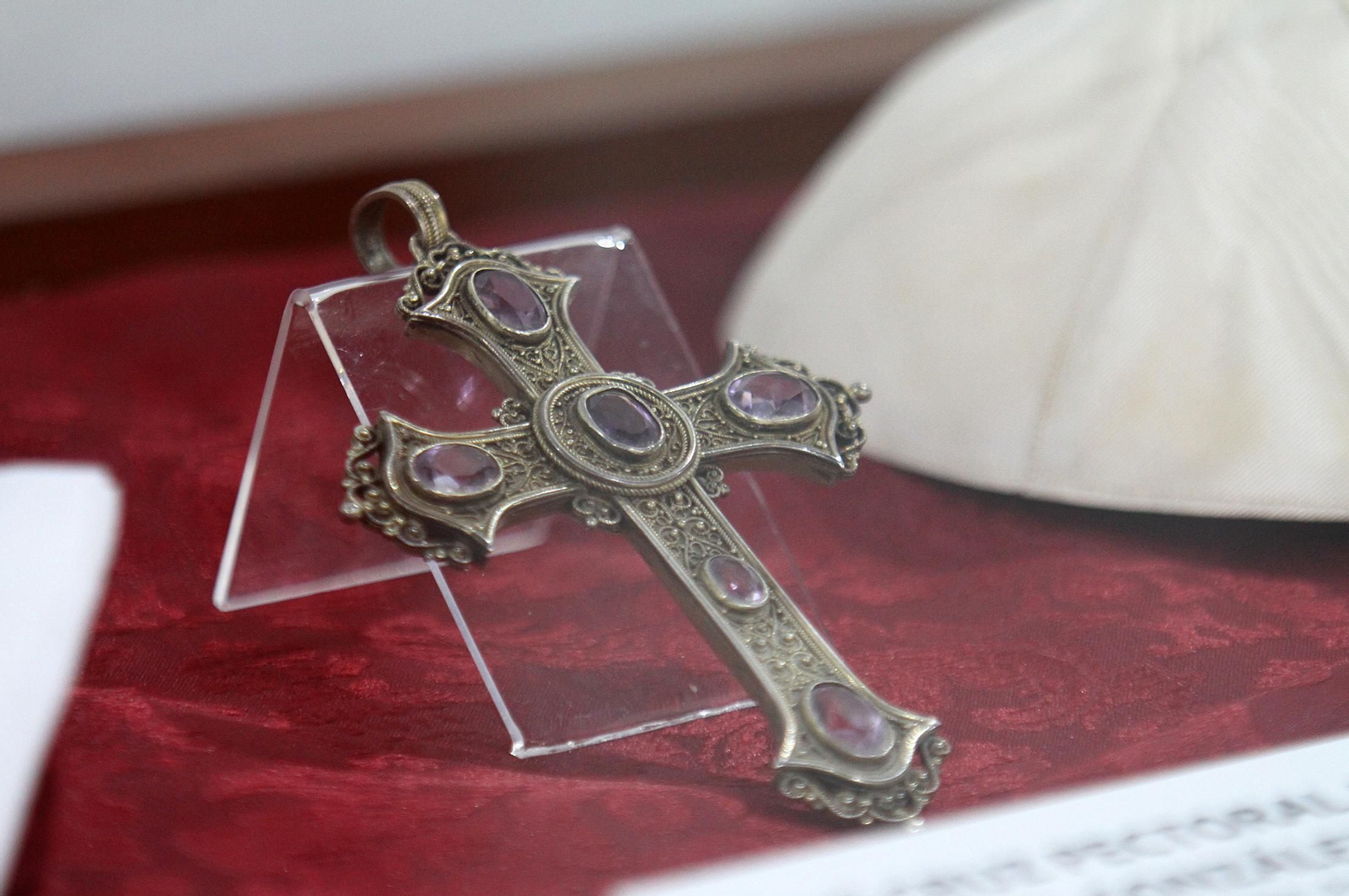 La inauguración de la exposición 'Arcipreste de Huelva, San Manuel González', en imágenes