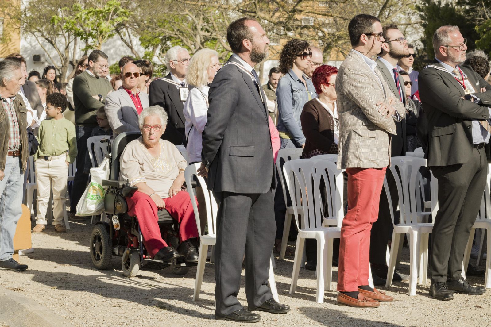 Misa de campaña frente a la parroquia del Cristo de la Sed con la Virgen del Carmen