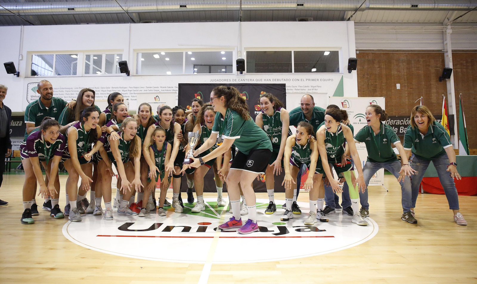Las fotos del ascenso del Unicaja a la Liga Femenina 2