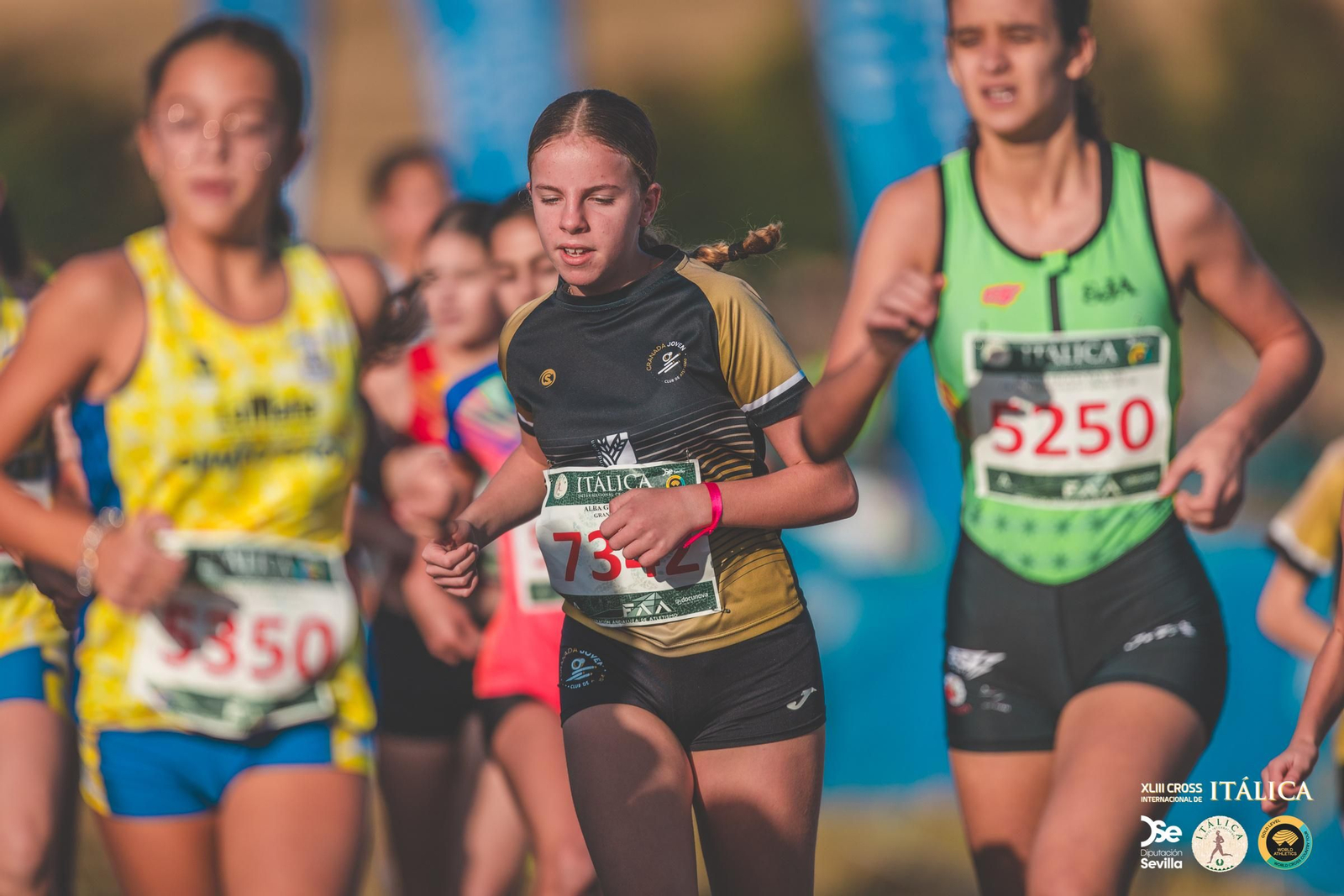 Búscate en las fotos del Cross de Itálica 2025 | 7