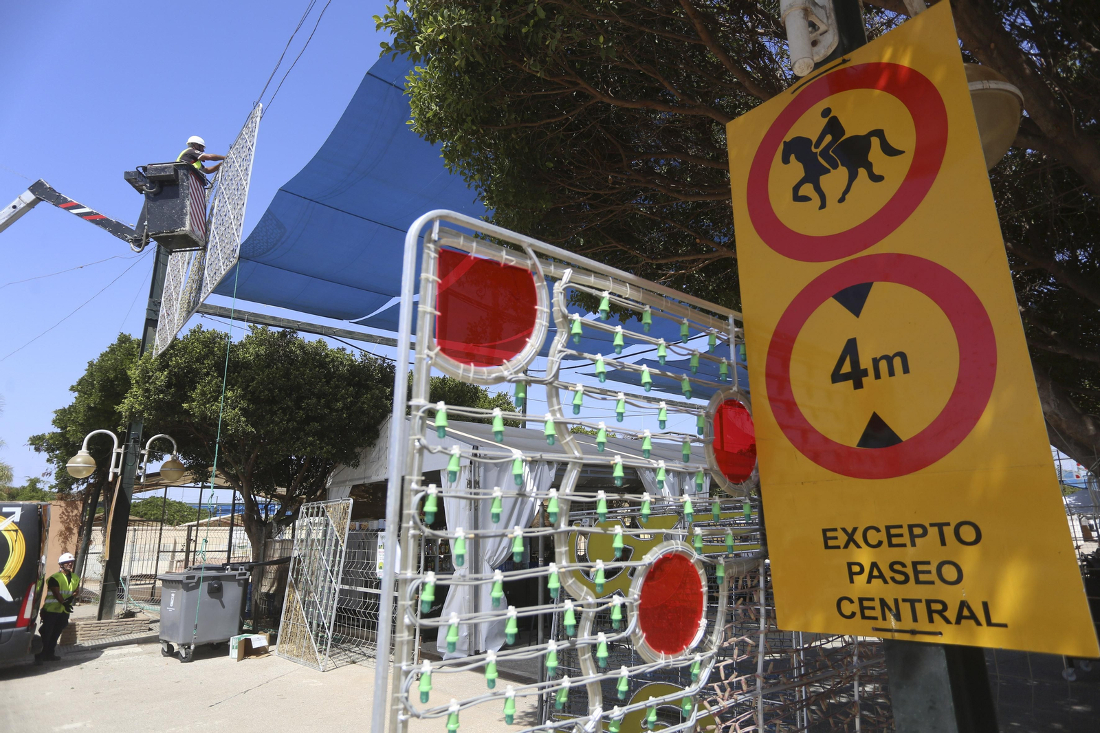 Cuenta atrás para la Feria de Málaga en el Real (fotos)