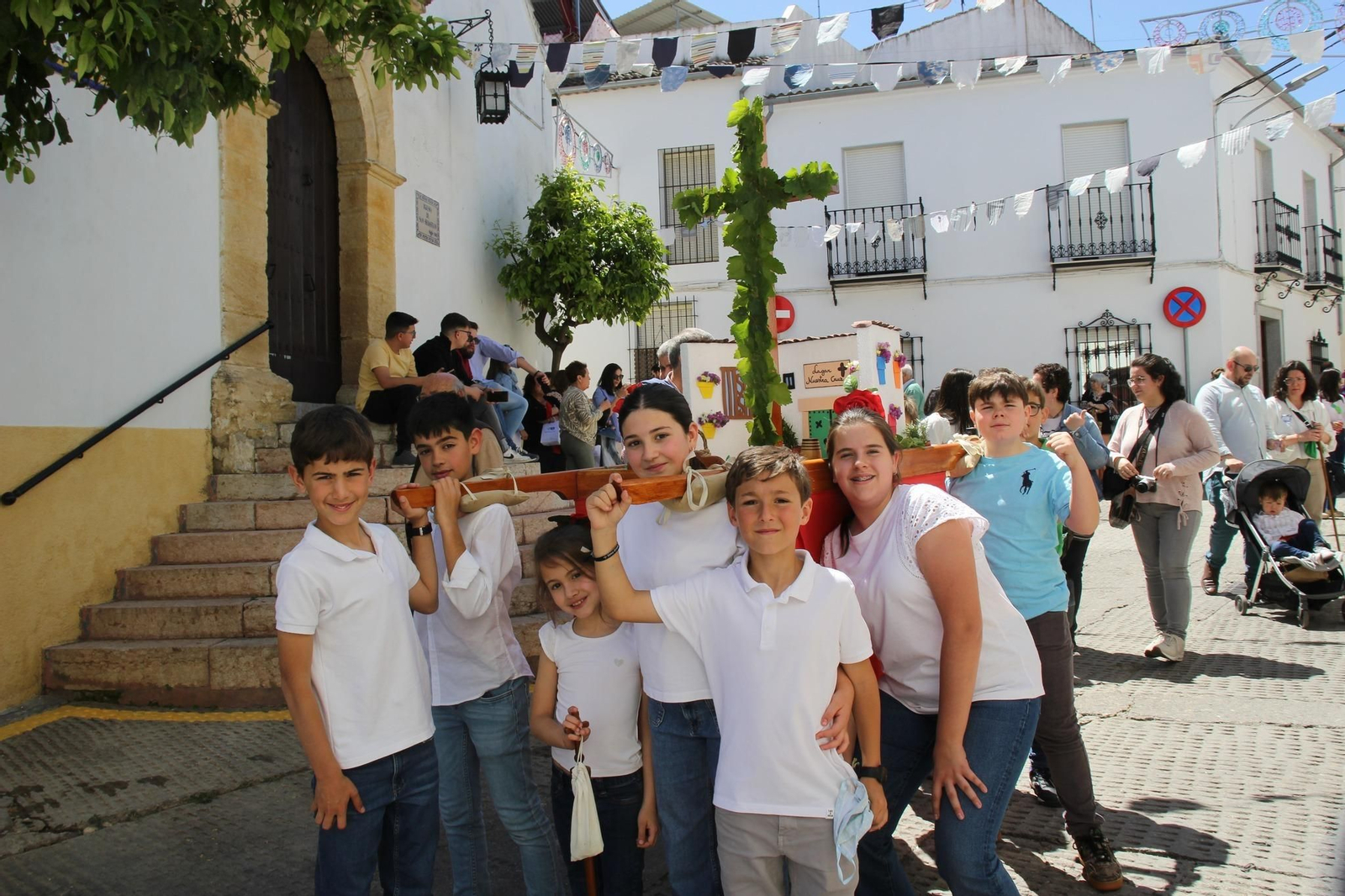 La procesión de la Cruz de Mayo de Montilla, en imágenes