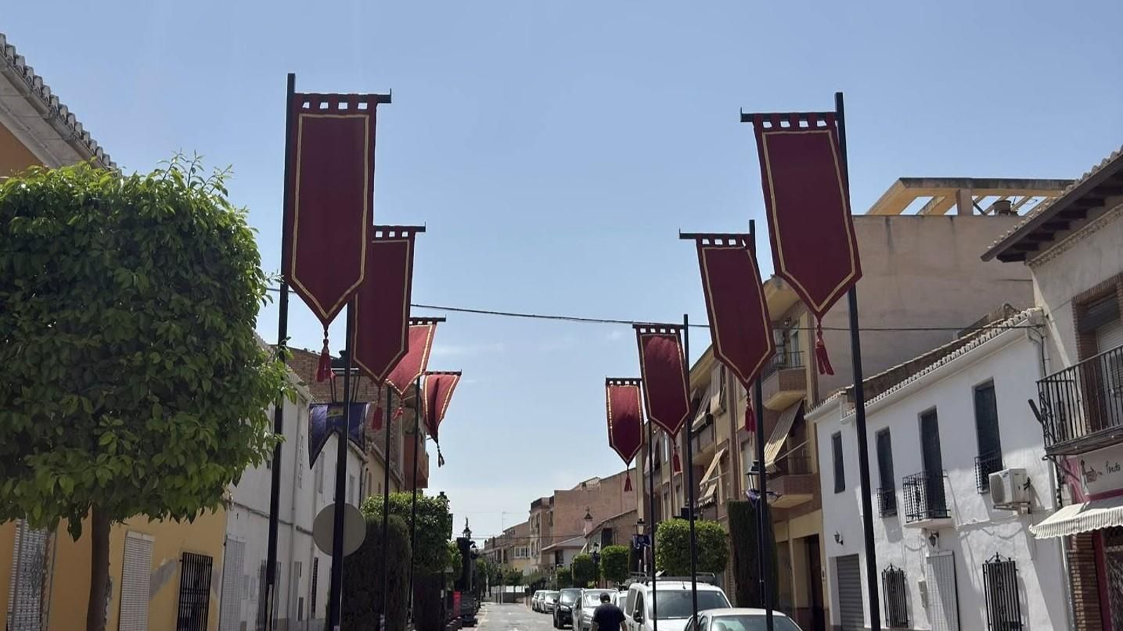 Decoración efímera en las calles de Churriana de la Vega, Agosto 2025.jpg